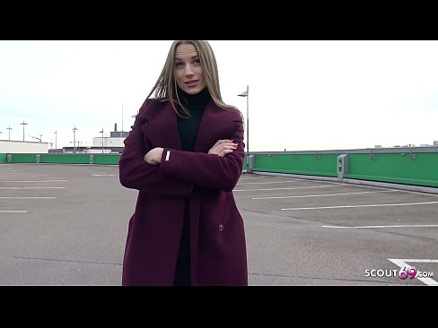 ❤️ SAKSALAINEN PARTIOLAINEN ON UNELMA KOSKETTAA STEELE, PARKKIPAIKALLA TELLTALE JA SEKSIKÄS RAHAA VARTEN Porno at us ❌️❤