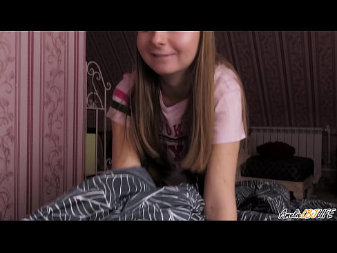 ❤️ Blondi imee hänen BFF:nsä syvälle ja saa spermaa suuhunsa Porno at us ❌️❤